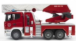 Пожарная машина Scania с выдвижной лестницей, помпой и модулем со световыми и звуковыми эффектами, Bruder 03-590