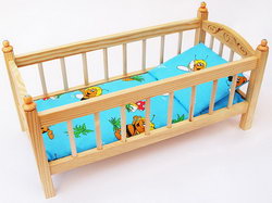 Кукольная кроватка - люлька (49 х 23 см), Дворики dvr010